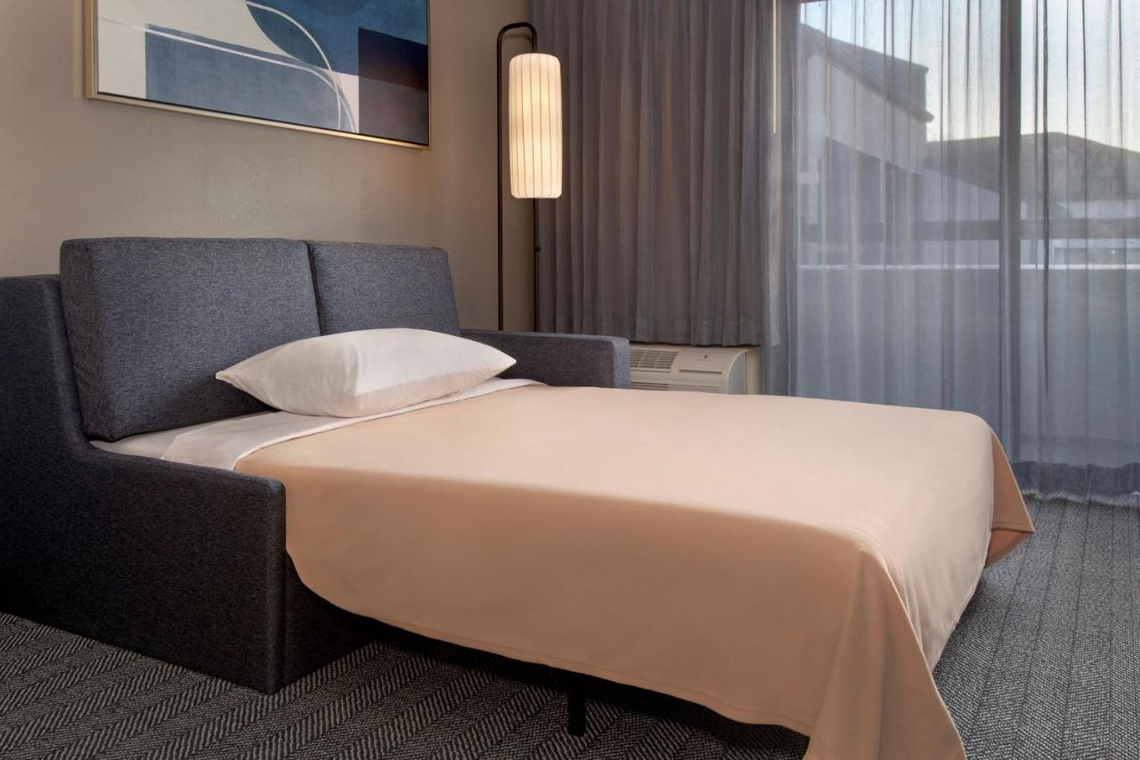 Courtyard By Marriott Tarrytown Westchester County Eksteriør bilde