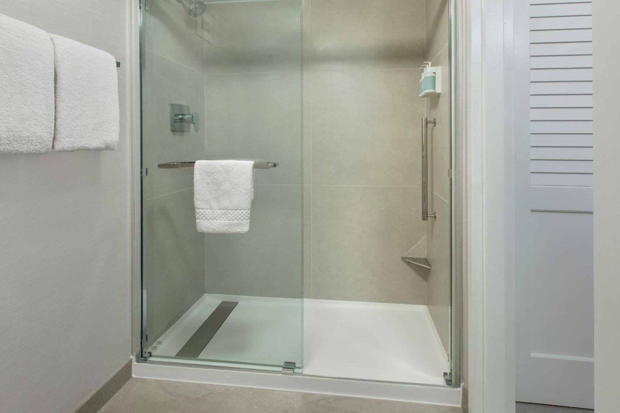 Courtyard By Marriott Tarrytown Westchester County Eksteriør bilde