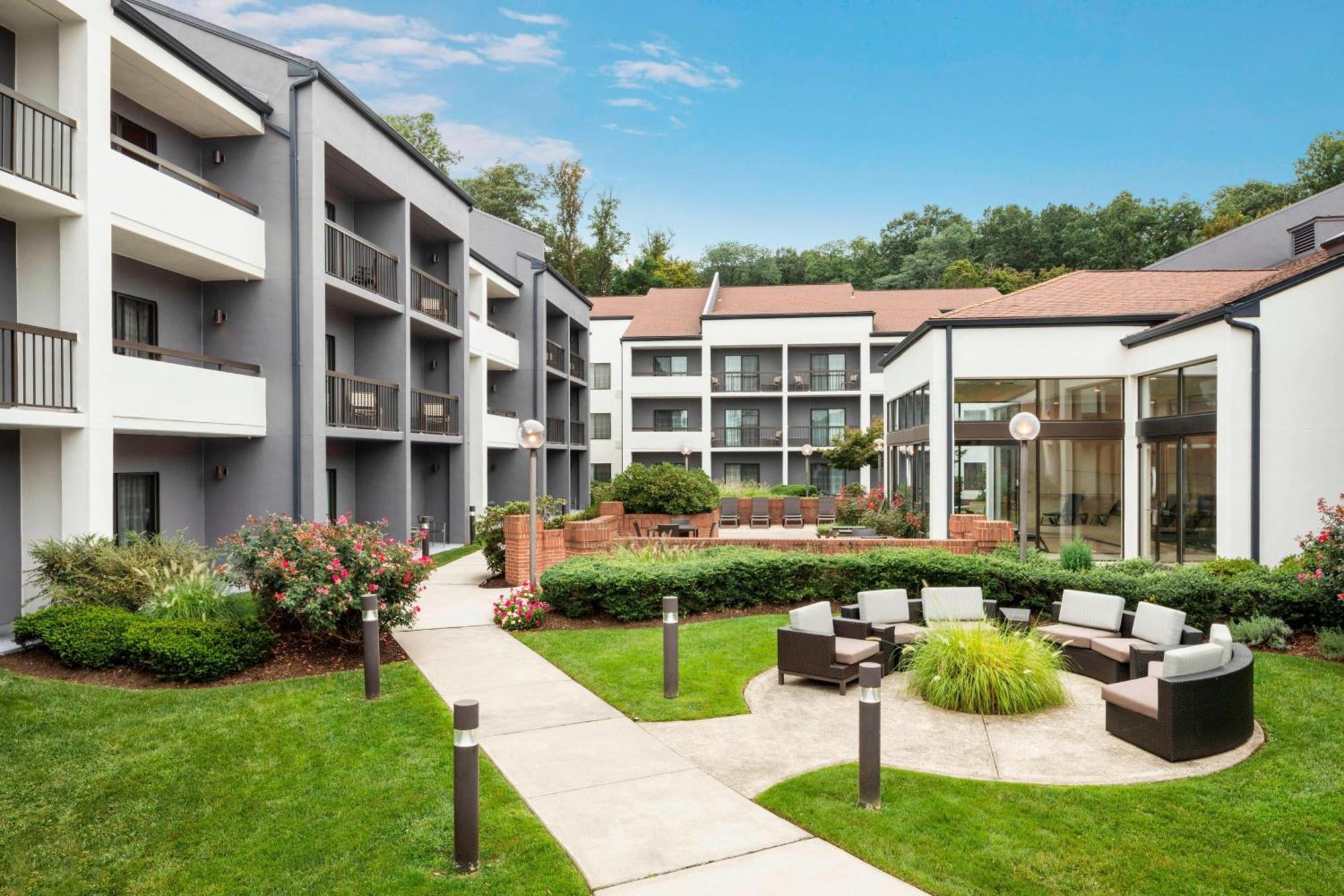 Courtyard By Marriott Tarrytown Westchester County Eksteriør bilde