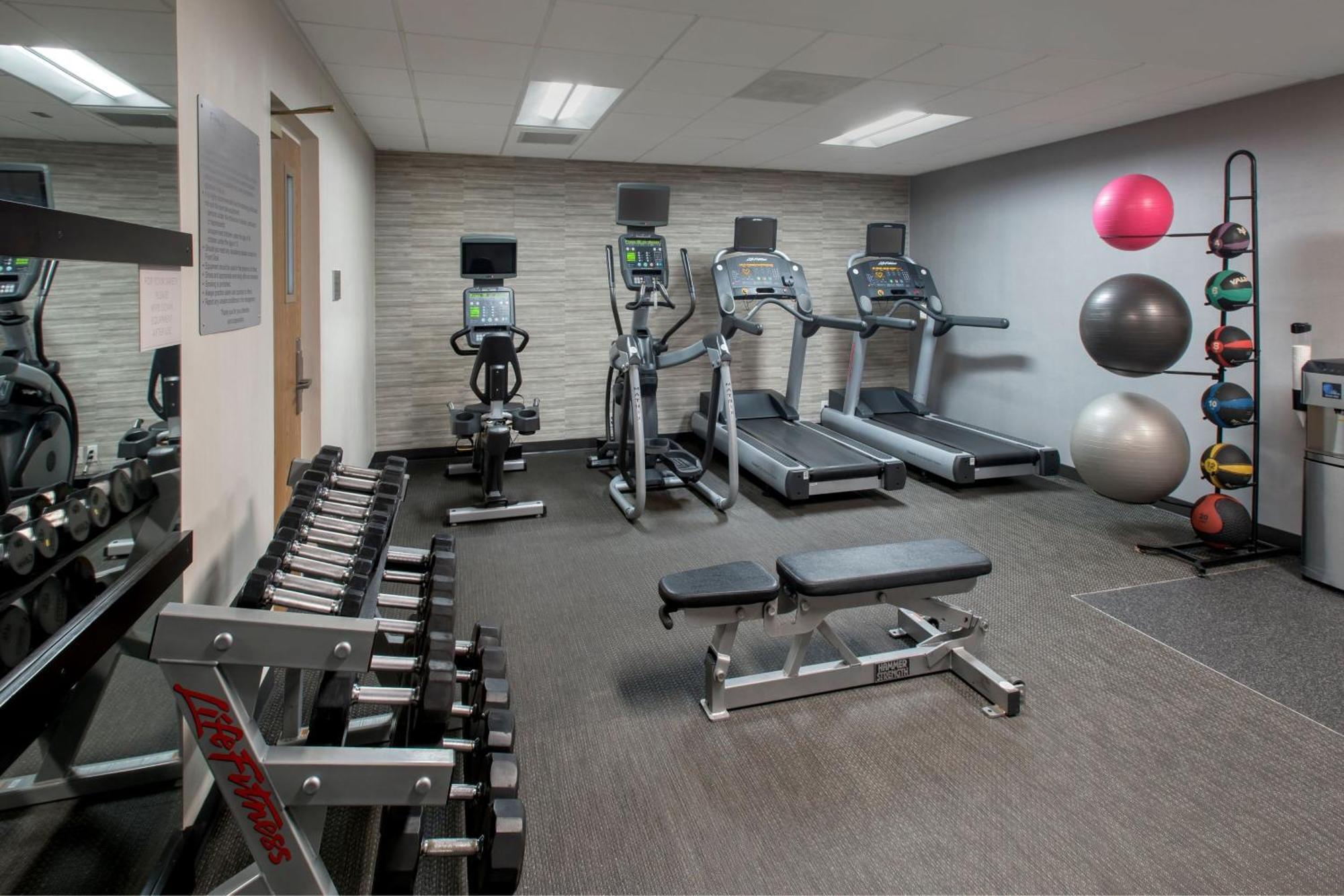 Courtyard By Marriott Tarrytown Westchester County Eksteriør bilde